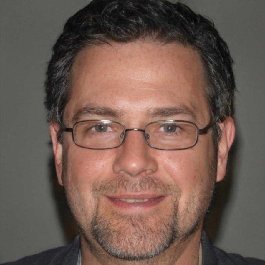 Instructor Rhys Fitzpatrick teaching financial analysis