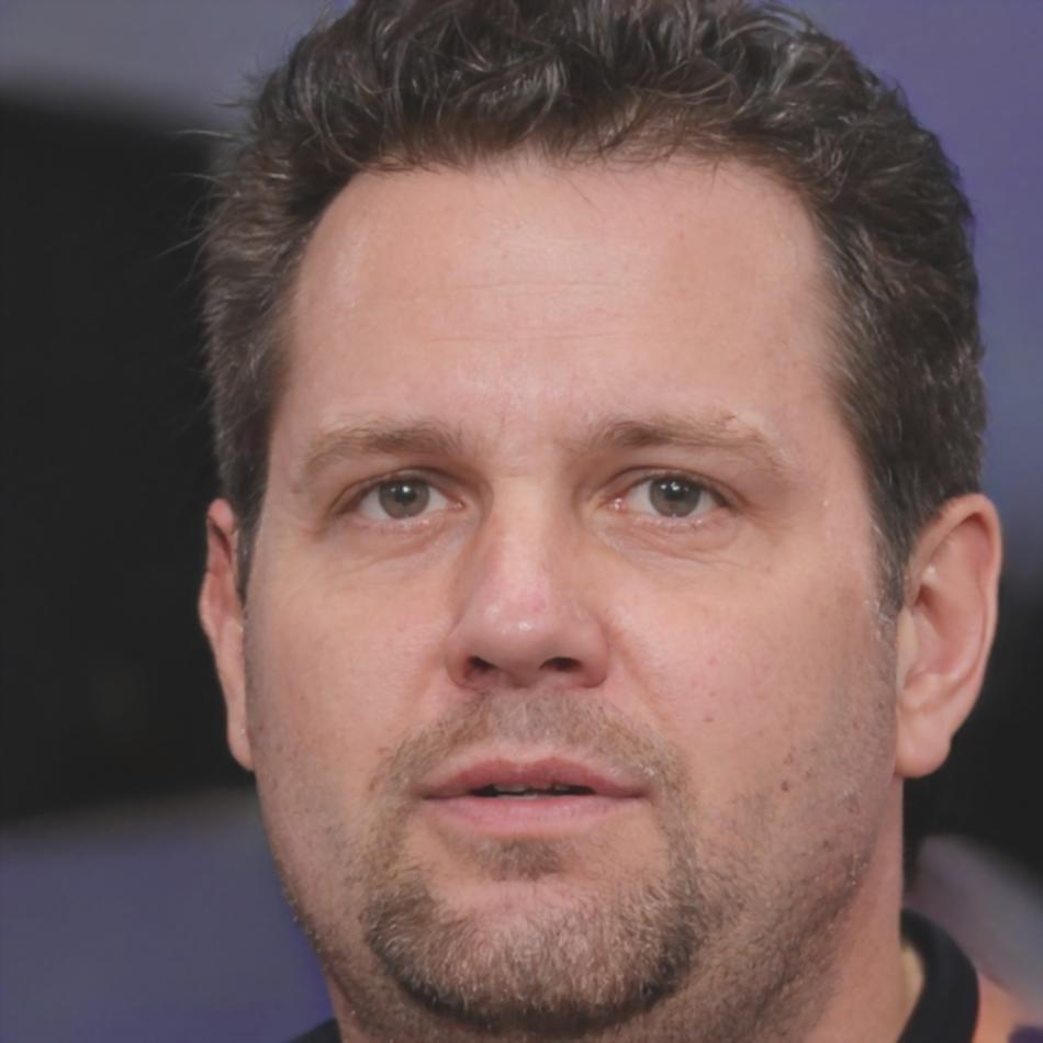 Instructor Magnus Lindström teaching strategic planning